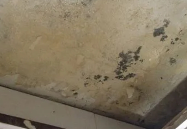 乌海阳台漏水维修公司分享下乌海卫生间渗水维修需要注意哪些问题。